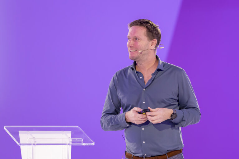 Etienne Donicie spreekt over SEO en AI in de Jaarbeurs in Utrecht