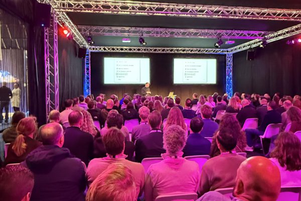 Etienne Donicie spreekt op de Webwinkel Vakdagen over SEO en GEO